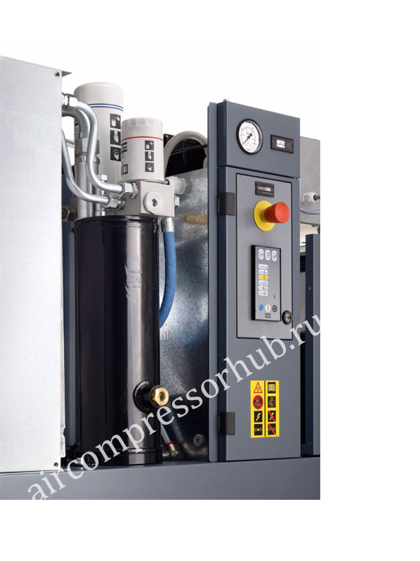 Ротационный винтовой компрессор Атлас Копко GX11 FF со встроенным осушителем. Вид со снятым кожухом. Версия 2007 года.