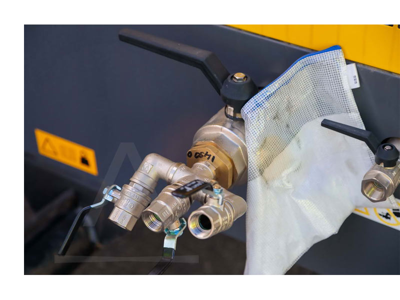 Пломбировка компрессора после выполнения ремонтных работ.