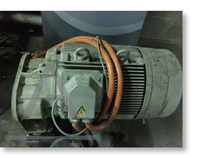 Ремонт двигателя компрессора. Замена двигателя.