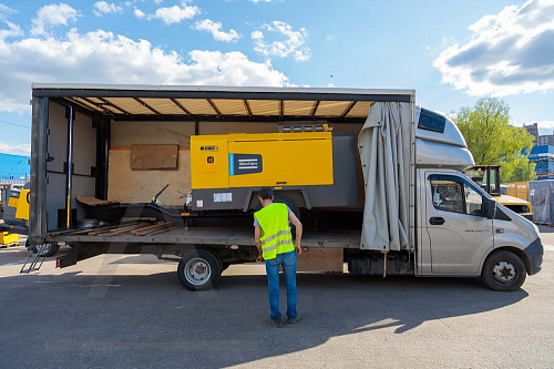 Компрессор Atlas Copco XAHS 700 PACE. Дизельный передвижной компрессор повышенной мощности на шасси Atlas Copco XAHS 700 PACE.