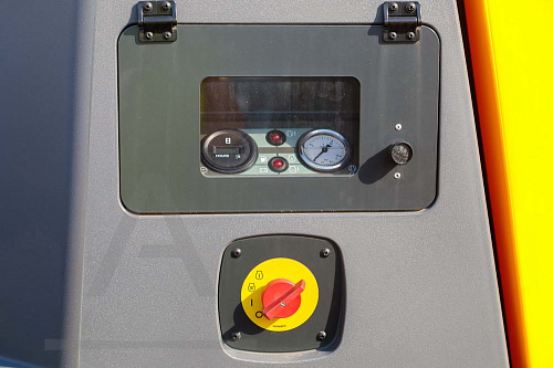 Компрессор Atlas Copco XAHS 700 PACE. Дизельный передвижной компрессор повышенной мощности на шасси Atlas Copco XAHS 700 PACE.