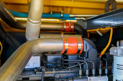 Компрессор Atlas Copco XAHS 700 PACE. Дизельный передвижной компрессор повышенной мощности на шасси Atlas Copco XAHS 700 PACE.