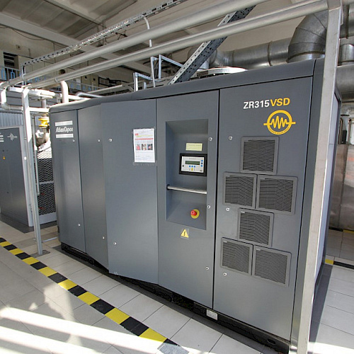 Atlas Copco ZR 315 - 8.6. Высокотехнологичный, безмасляный, воздушный промышленный компрессор Atlas Copco ZR 315 - 8.6.