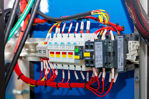 BE22 PM+ Винтовой воздушный компрессор Black Edition BE22 PM+