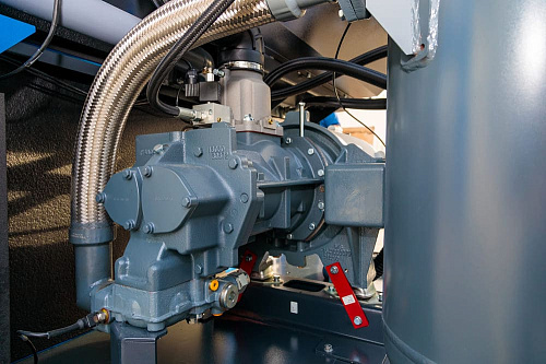 BE37 PM+ Винтовой воздушный компрессор Black Edition BE37 PM+