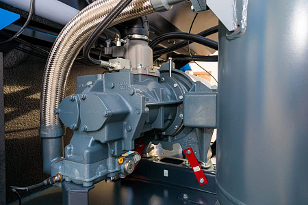 Винтовой компрессор Black Edition BE90 PM+ 12.5 бар Винтовой компрессор Black Edition BE90 PM+ 12.5 бар